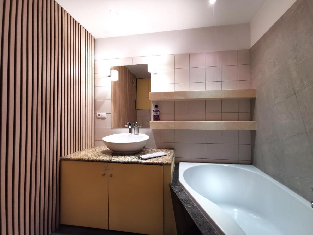 Nozownicza Apartment ~ Self Check-In 24H ~ Lift Wrocław Exteriör bild